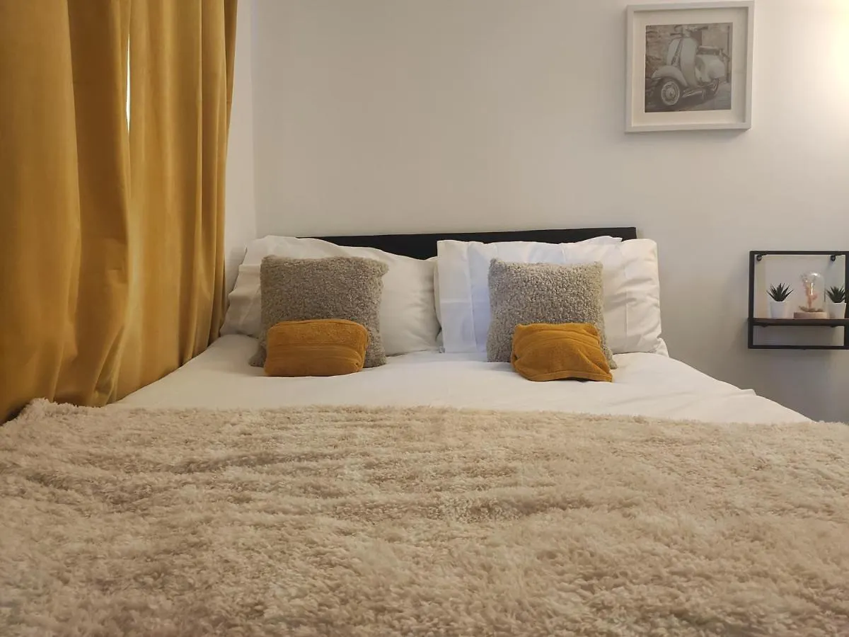 Convenient 1 Bedroom Apartment In The Inner-City Cardiff